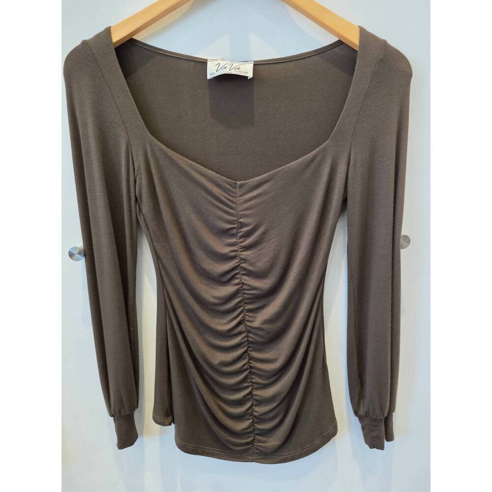 NEW VAVA women's greta top in olive